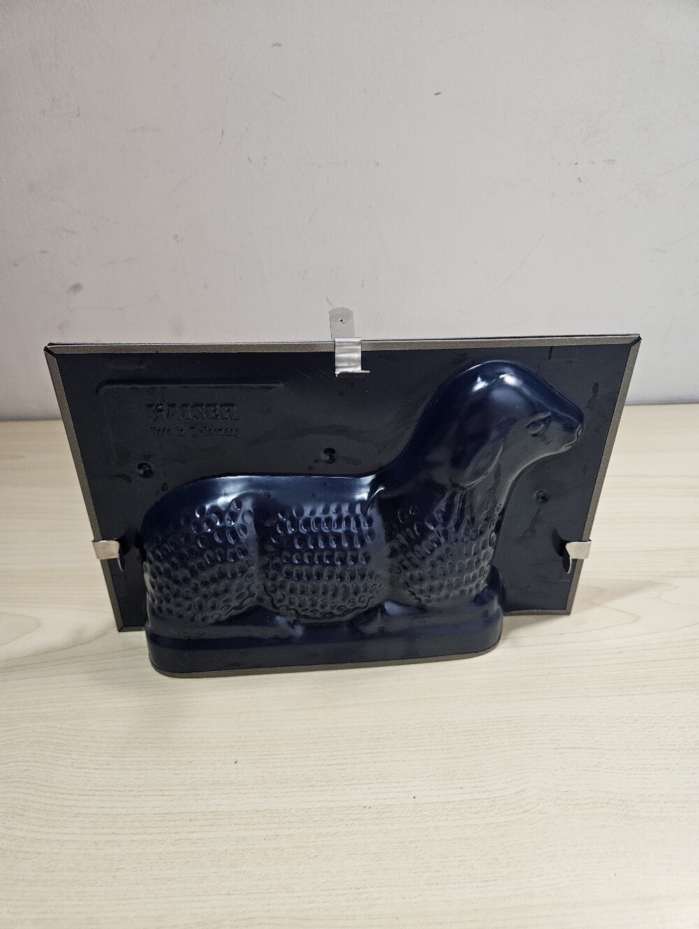 Vintage Kaiser 3D Easter Lamb Cake Mold 658902 0.7L West Germany